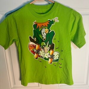 St Patrick's Day Irish Green Short Sleeve Skateboarder leprechaun, Medium